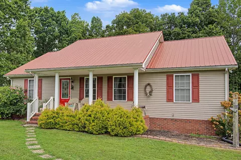 8229 Galen Rd, Lafayette, TN 37083