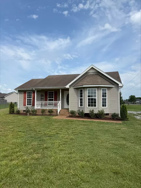 602 Portland Blvd, Portland, TN 37148