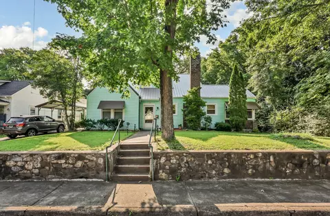 411 S 11th St, Clarksville, TN 37040