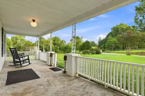 Exterior - 4317 Fulton Rd, Corryton, TN 37721 photo 2 of 13