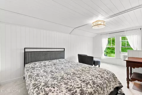 Bedroom - 4317 Fulton Rd, Corryton, TN 37721 photo 6 of 7