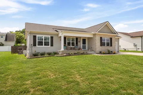 218 Tucker Trice Blvd, Lebanon, TN 37087