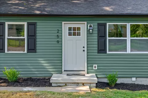 259 Raintree Dr, Clarksville, TN 37042
