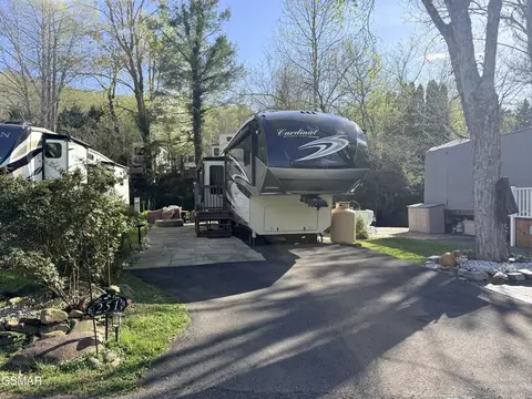 4229 E Pkwy #251, Gatlinburg, TN 37738