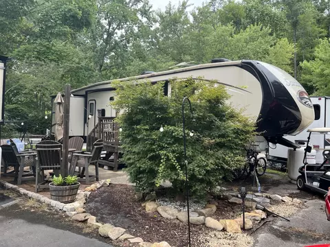 4229 E Pkwy #281, Gatlinburg, TN 37738