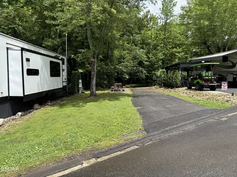 4229 E Pkwy #309, Gatlinburg, TN 37738