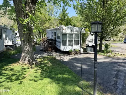 4229 E Pkwy #118, Gatlinburg, TN 37738