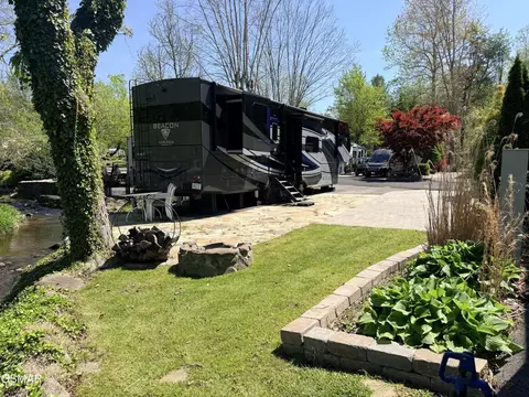 4229 E Pkwy #164, Gatlinburg, TN 37738