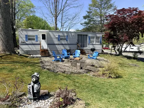 4229 E Pkwy #137, Gatlinburg, TN 37738