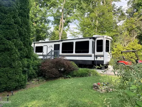 4229 E Pkwy #110, Gatlinburg, TN 37738