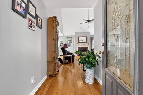 Entry Way - 153 Brandywine Ln, Springfield, TN 37172 photo 1 of 4