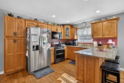 Kitchen - 153 Brandywine Ln, Springfield, TN 37172 photo 4 of 7