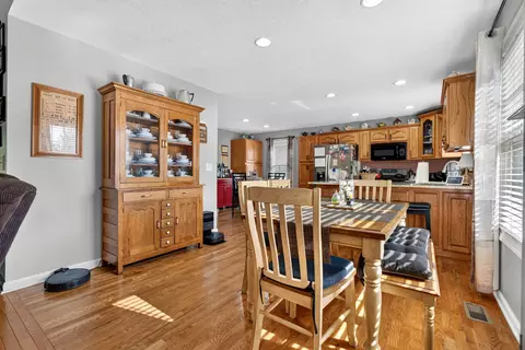 Dining - 153 Brandywine Ln, Springfield, TN 37172 photo 1 of 3