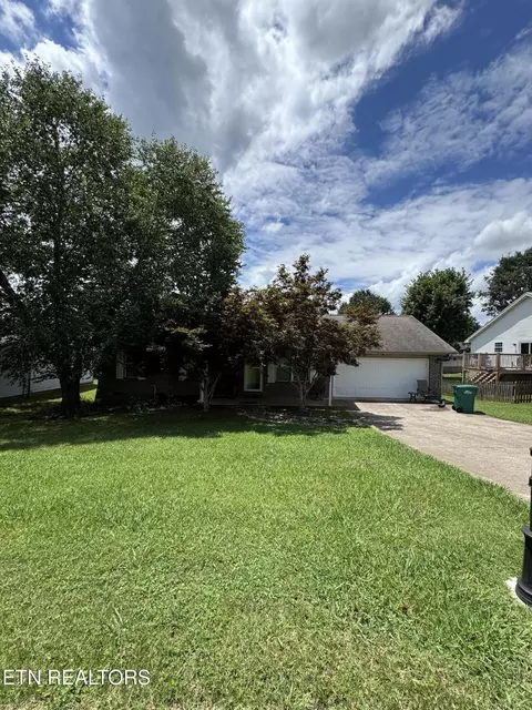 343 Headrick View Dr, Maryville, TN 37804