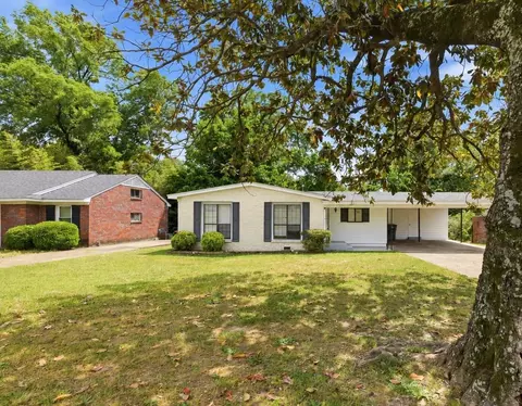 727 Crescent Rd, Memphis, TN 38116