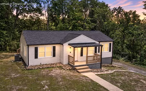 204 Waheela Dr, Chattanooga, TN 37404