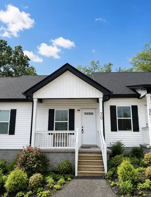 70 Five Oak Ln, Hartsville, TN 37074