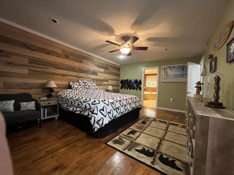 Bedroom - 7501 E Plunders Creek Rd, Dickson, TN 37055 photo 4 of 4