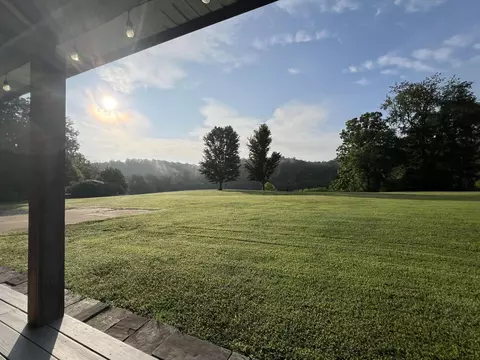 Exterior - 7501 E Plunders Creek Rd, Dickson, TN 37055 photo 2 of 8