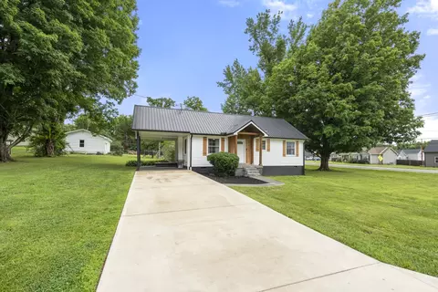 100 Brook Dr, Dickson, TN 37055