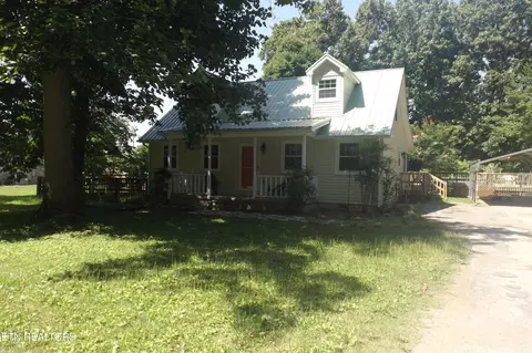7802 Pioneer Tr, Knoxville, TN 37924