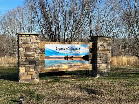 90 Float Dr, Waverly, TN 37185