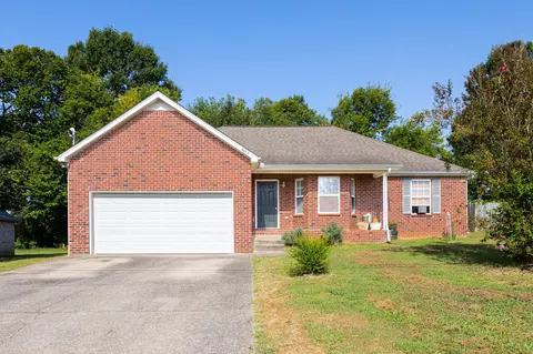 9013 Nevada Ave, Smyrna, TN 37167