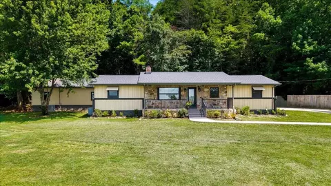 9815 E Brainerd Rd, Ooltewah, TN 37363