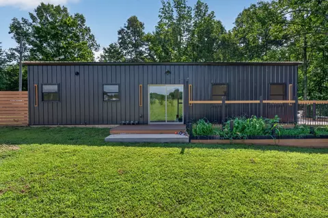 528 Obie Adcock Rd, Smithville, TN 37166