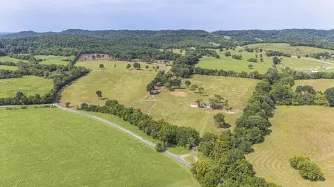 1 Arbor Hill Rd, Petersburg, TN 37144