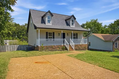 Exterior - 7108 Gregory Ct, Fairview, TN 37062 photo 5 of 14