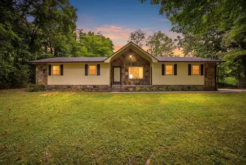 222 Troy Dr, Dayton, TN 37321