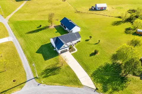 90 Riverside Dr, Dunlap, TN 37327 photo 2