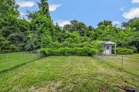 Exterior - 425 E Castle St, Murfreesboro, TN 37130 photo 5 of 7