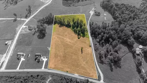 208 Beartown Rd, Loretto, TN 38469