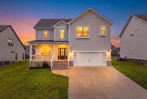 576 Dexter Dr, Clarksville, TN 37043