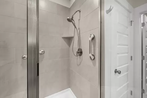 Bath - 4609 Cresto Loop, Murfreesboro, TN 37128 photo 2 of 6