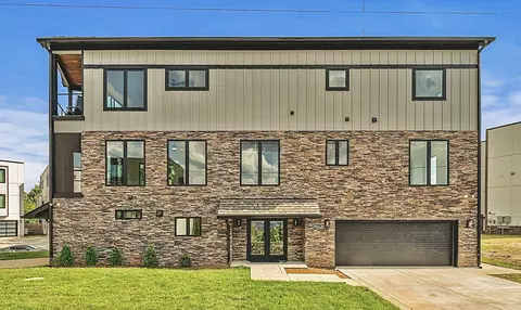 6011 Hill Cir, Nashville, TN 37209