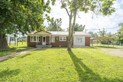 435 Belmont Rd, Savannah, TN 38372