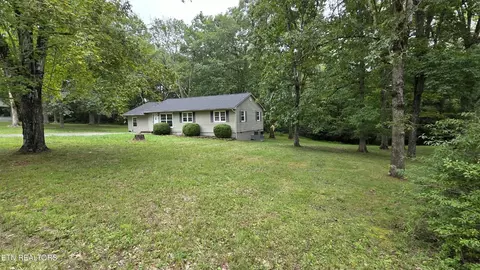 54 Hamby Ln, Crossville, TN 38555