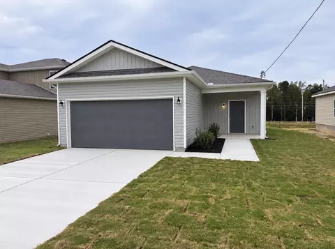 90 Phillips Dr, Manchester, TN 37355
