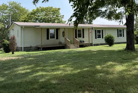3231 E Stinson Rd, Lafayette, TN 37083