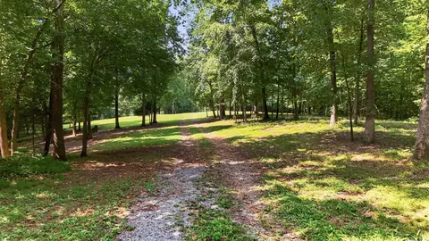 823 Oak Ridge Dr, Springfield, TN 37172 photo 19