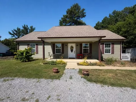 1030 Bryant Rd, Ashland City, TN 37015