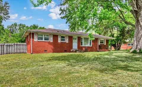 62 Bel Air Blvd, Clarksville, TN 37042