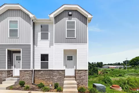 919 Martin St #A4, Clarksville, TN 37040