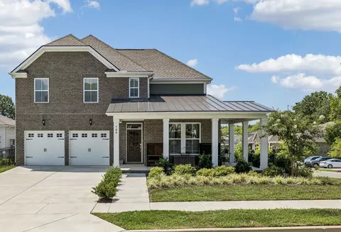 700 Tischer Dr, Hendersonville, TN 37075