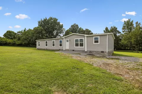 4079 Red Boiling Springs Rd, Lafayette, TN 37083