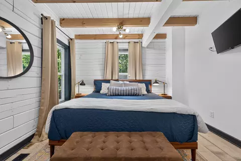 Bedroom - 2403 Sarvisberry Dr, Monteagle, TN 37356 photo 3 of 10