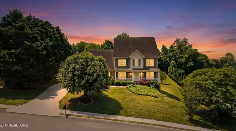 1117 Amber Glades Ln, Knoxville, TN 37922